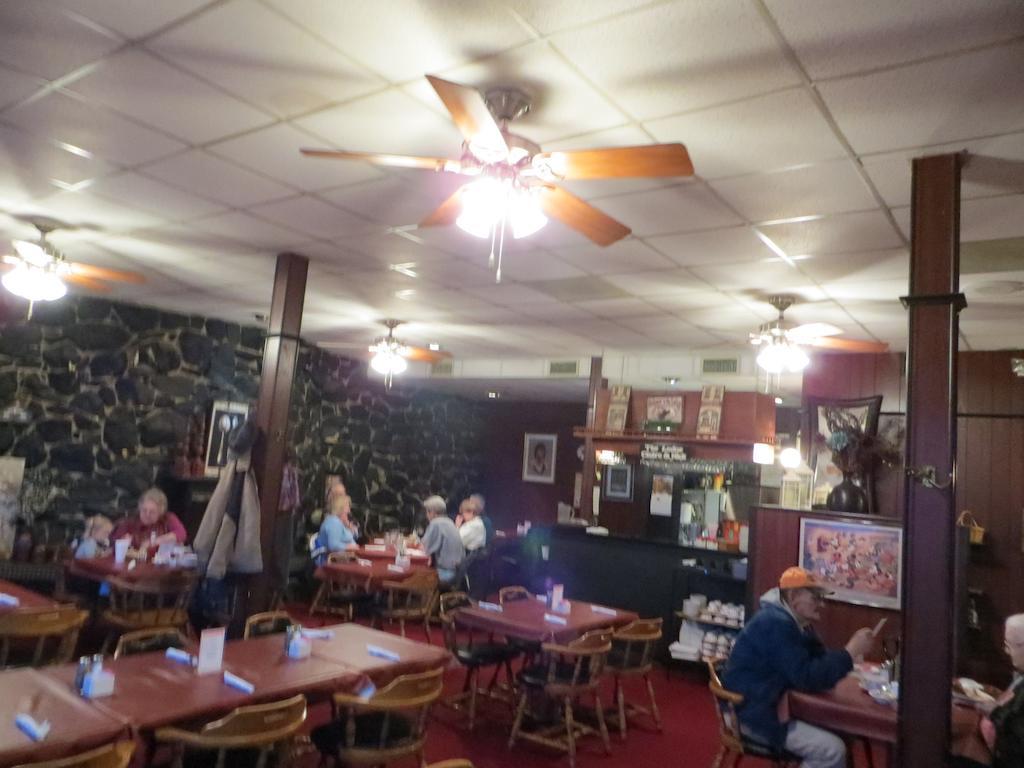 Midtown Western Inn - Kearney Kültér fotó